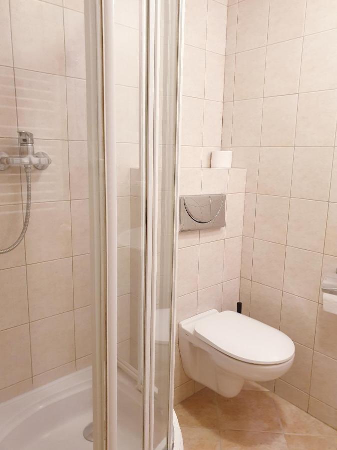 Palac Pod Kampinosem - Blisko Warszawy Leszno  Ngoại thất bức ảnh